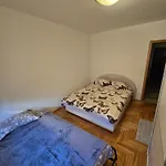 Rejjan Apartments-spacious 2br For 7, Free Parking, Tram To Old Town Appartement *