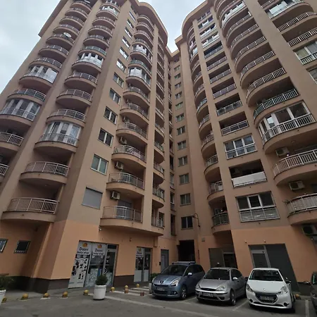 公寓 Rejjan Apartments-spacious 2br For 7, Free Parking, Tram To Old Town